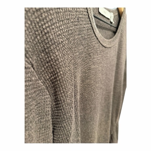 Wilt Gray Textured Waffle Knit Long Sleeve Top Made in USA Minimalist - Picture 4 of 8